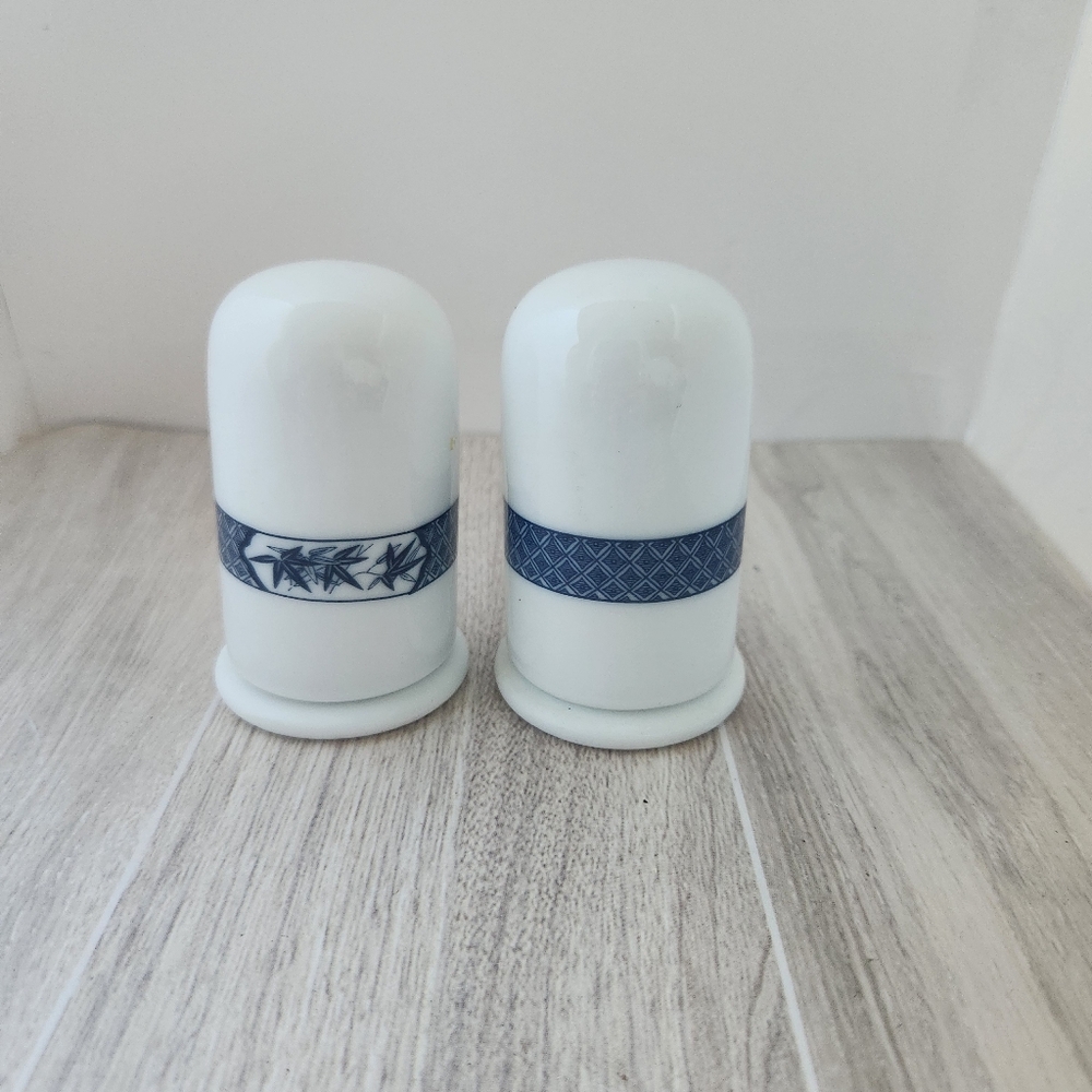 Jingdezhen Set Tooth Pick Holders